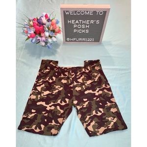 NWOT BOBBIE BROOKS CAMO LEGGINGS SIZE XL